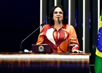 Senadora pede à PGR extinção e confisco de entidades fraudadoras do INSS