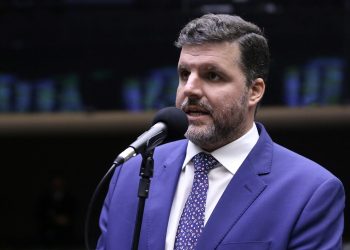 Líder da bancada ruralista no Congresso defende novo fundo de ocorrências sanitárias