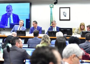 Conselho de Ética aprova suspensão do deputado Gilvan da Federal por três meses – Notícias