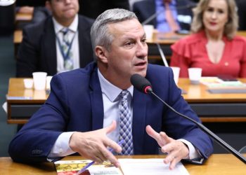 Comissão aprova projeto que cria marco legal para combater milícia privada – Notícias