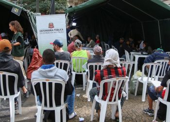 Semana do Registro Civil atende população em situação de rua em SP