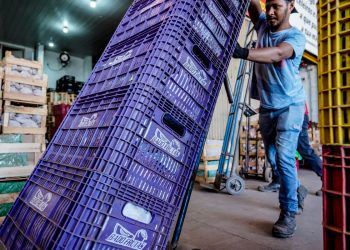 Rendimento médio dos brasileiros chega a R$ 3.057, recorde desde 2012