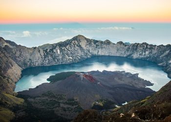 Por que resgate de brasileira na Indonésia apresenta desafio, segundo especialista