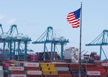 Banco Mundial reduz previsão de PIB global por “obstáculo significativo” de tarifas