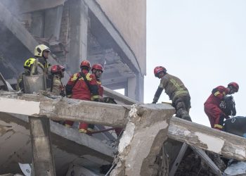 Irã diz que não haverá negociações nucleares sob fogo israelense