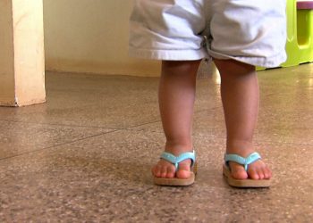 Crianças na primeira infância são mais expostas aos riscos climáticos