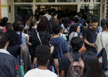 Lula amplia em 30% cotas para negros e indígenas em concursos