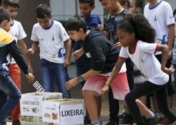 Ações de organização humanitária evitam separação familiar