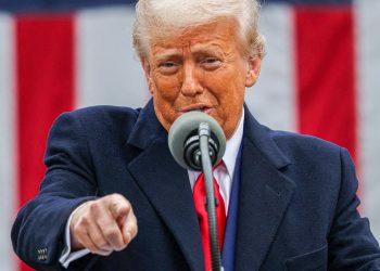 Trump aprova no Congresso corte de impostos e de US$ 1 tri da saúde