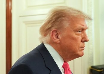 Democratas condenam megapacote de Trump e querem usar críticas para se fortalecer