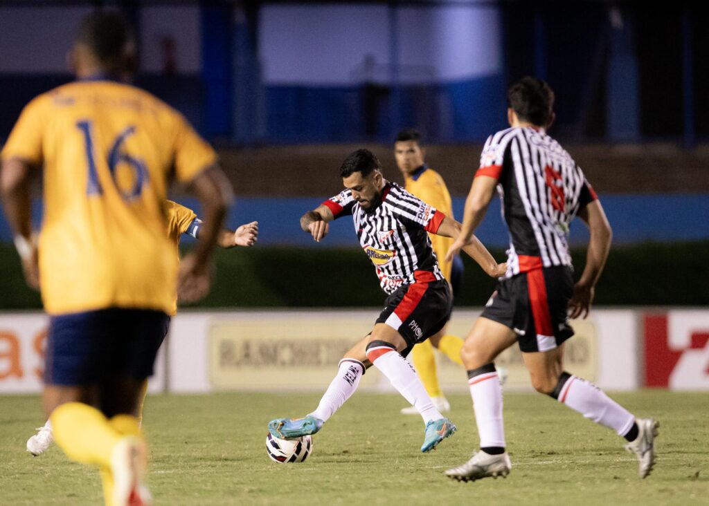 anapolis-x-guarani3A-onde-assistir-ao-vivo2C-horario-e-escalacoes-da-serie-c-2025