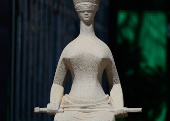 Supersalários no Judiciário crescem 49,3% em 2024, mostra estudo