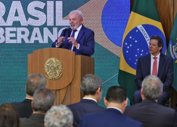 “Mundo está ávido para fazer negociação com o Brasil”, afirma Lula