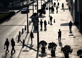 EUA fechava shoppings enquanto a China construía; agora, há shoppings demais