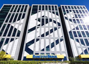 BB tem lucro de R$ 11,2 bi no primeiro semestre, queda de 40,7%
