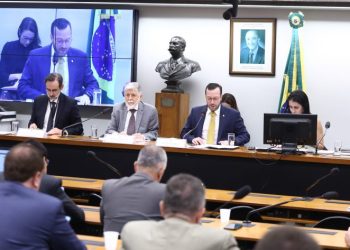Amorim critica exigências dos EUA e defende soberania brasileira em audiência na Câmara – Notícias