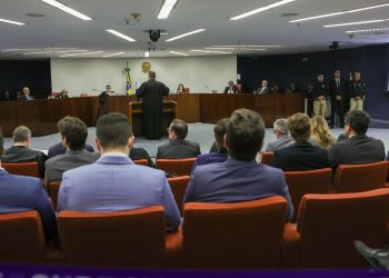 STF retoma nesta terça julgamento de Bolsonaro e mais sete réus