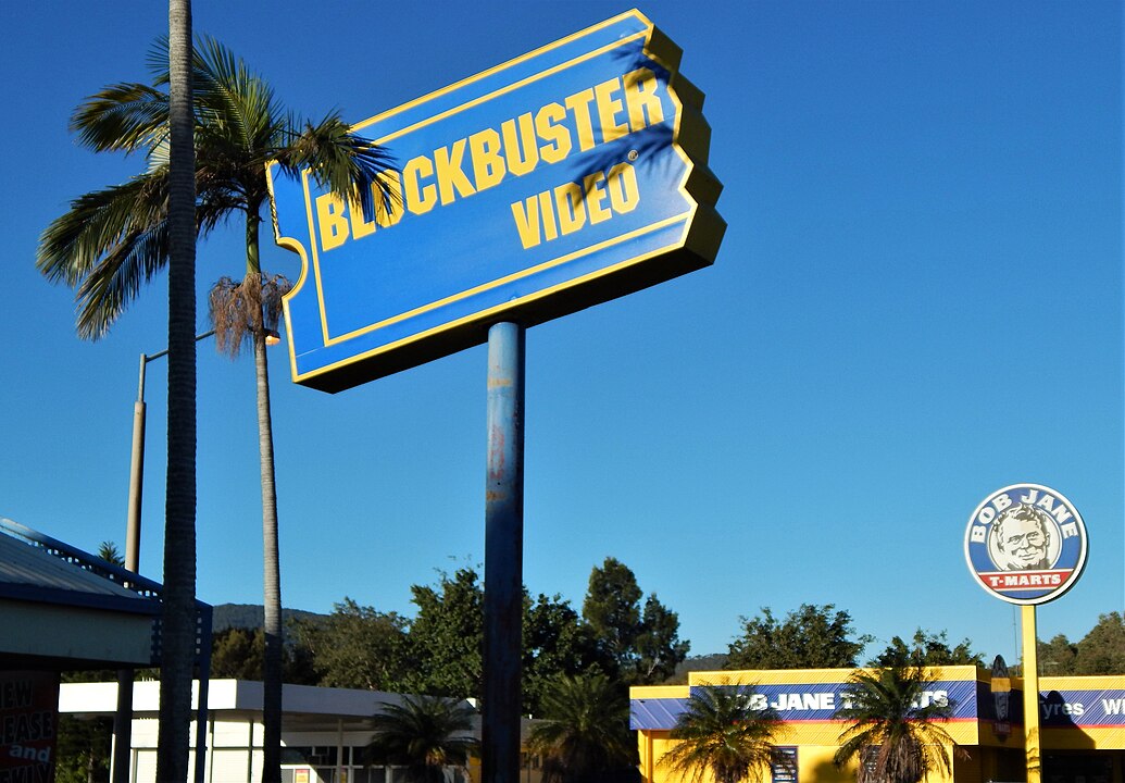 1035px-Blockbuster_Rockhampton_signage.jpg