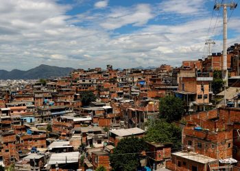 Curso capacita jovens de favelas para produzir conteúdo nas redes