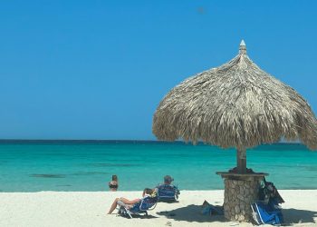 como Aruba reinventou sua economia em 50 anos