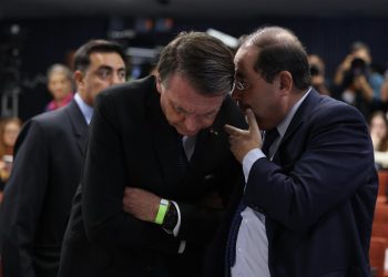 Acusação contra Bolsonaro se baseia em “minutas sem valor”, diz advogado