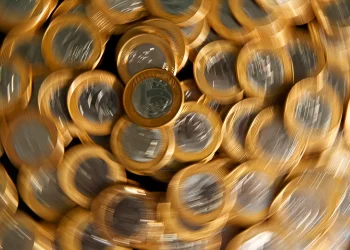 Dívida pública do Brasil atingirá 82% do PIB em 2026, aponta projeção do IFI