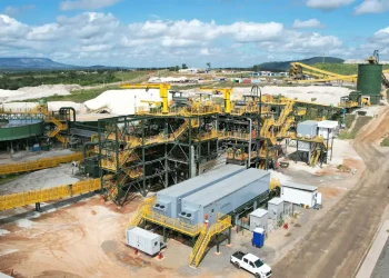 Vale do Lítio: exploração de metais críticos impacta comunidades em MG