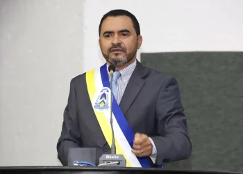 Após Barroso negar habeas, governador do TO faz nova investida para retomar o cargo