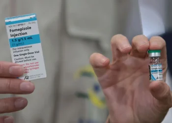 Brasil recebe 2,5 mil unidades de fomepizol, antídoto contra metanol