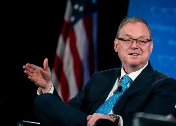 Kevin Hassett lidera lista de Trump para substituir Jerome Powell no Fed