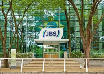 JBS (JBSS32) mostra resiliência em resultado do 3T, mas mercado aguarda catalisadores
