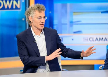 CEO de tecnologia diz que profissionais de faculdades prestigiadas estão condenados