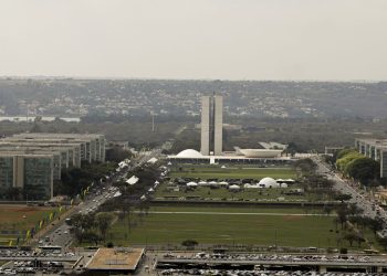 Governo reduz para R$ 7,7 bi congelamento de despesas no Orçamento