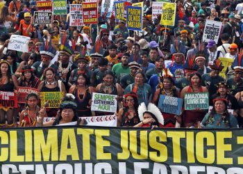 Marcha global indígena cobra demarcações de territórios, em Belém