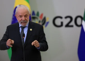 Lula avalia compra de avião presidencial, mas aliados temem desgaste em ano eleitoral