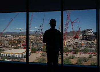 18 mil motivos pelos quais é tão difícil construir uma fábrica de chips nos EUA