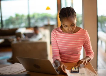 Geração Z pode estar mais bem preparada para se aposentar, diz pesquisa
