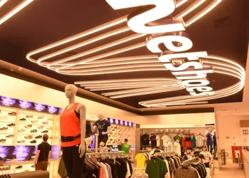 Galeria Magalu impressiona, mas não muda cenário de cautela para as ações