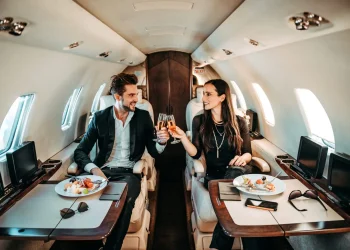 De quanto dinheiro precisa para ser rico nos EUA? Pesquisa mostra respostas