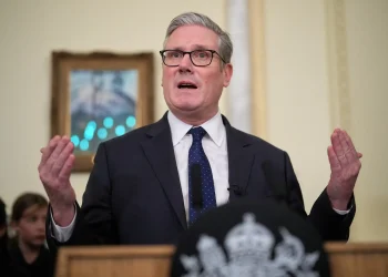 Starmer chama fala de Trump sobre tropas no Afeganistão de “insultuosa e chocante”