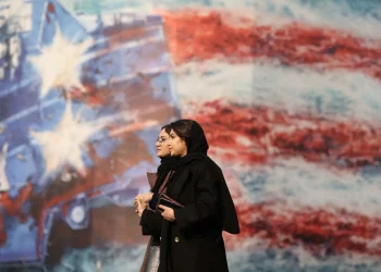 Trump avalia ataque ao Irã, e Hezbollah faz alerta de ‘erupção vulcânica na região’