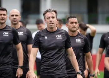 CBF lança modelo profissional para árbitros com salários de até R$ 30 mil e bônus