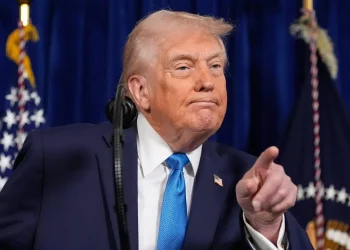 como ela molda a política externa dos EUA há 2 séculos — até Trump