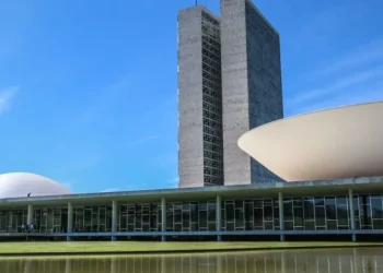 Congresso deve concentrar ofensiva sobre Master em comissão e segurar CPIs