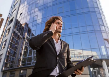 Quer atuar como assessor de investimentos? XP oferece formação gratuita; inscreva-se