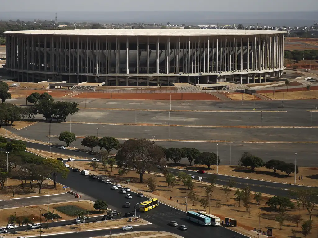 Estadio-Nacional-de-Brasilia-Mane-Garrincha-foto-de-Jose-Cruz-Agencia-Brasil.webp.webp