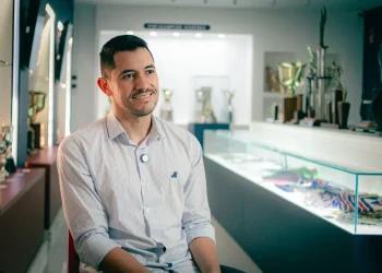 Novo CEO do Fortaleza começa ano com desafio de reduzir folha em mais da metade