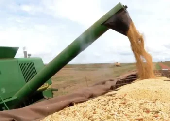 Compra de máquinas agrícolas e veículos lideram liberação de emendas em 2025