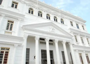 Quatro desembargadores afastados há 16 meses receberam R$ 627 mil desde novembro