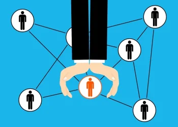 Tem seguro de vida corporativo? Veja o que nova lei muda para empresas e funcionários